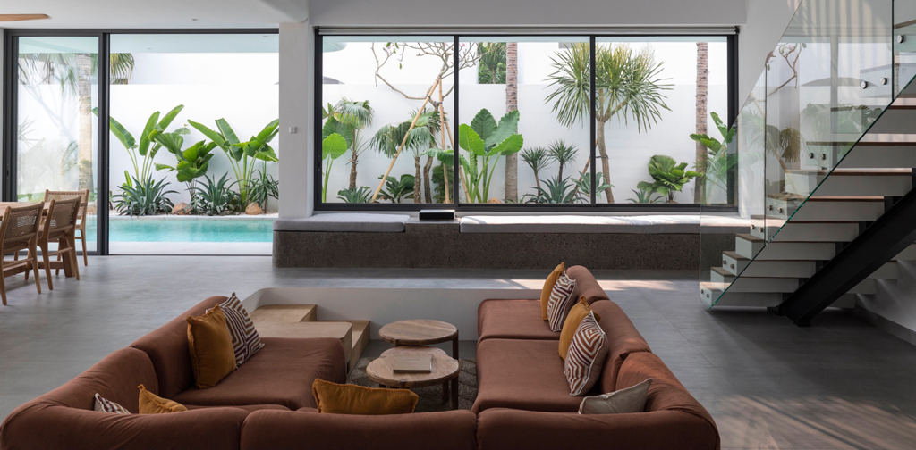 5 bedrooms villa with a generous living area